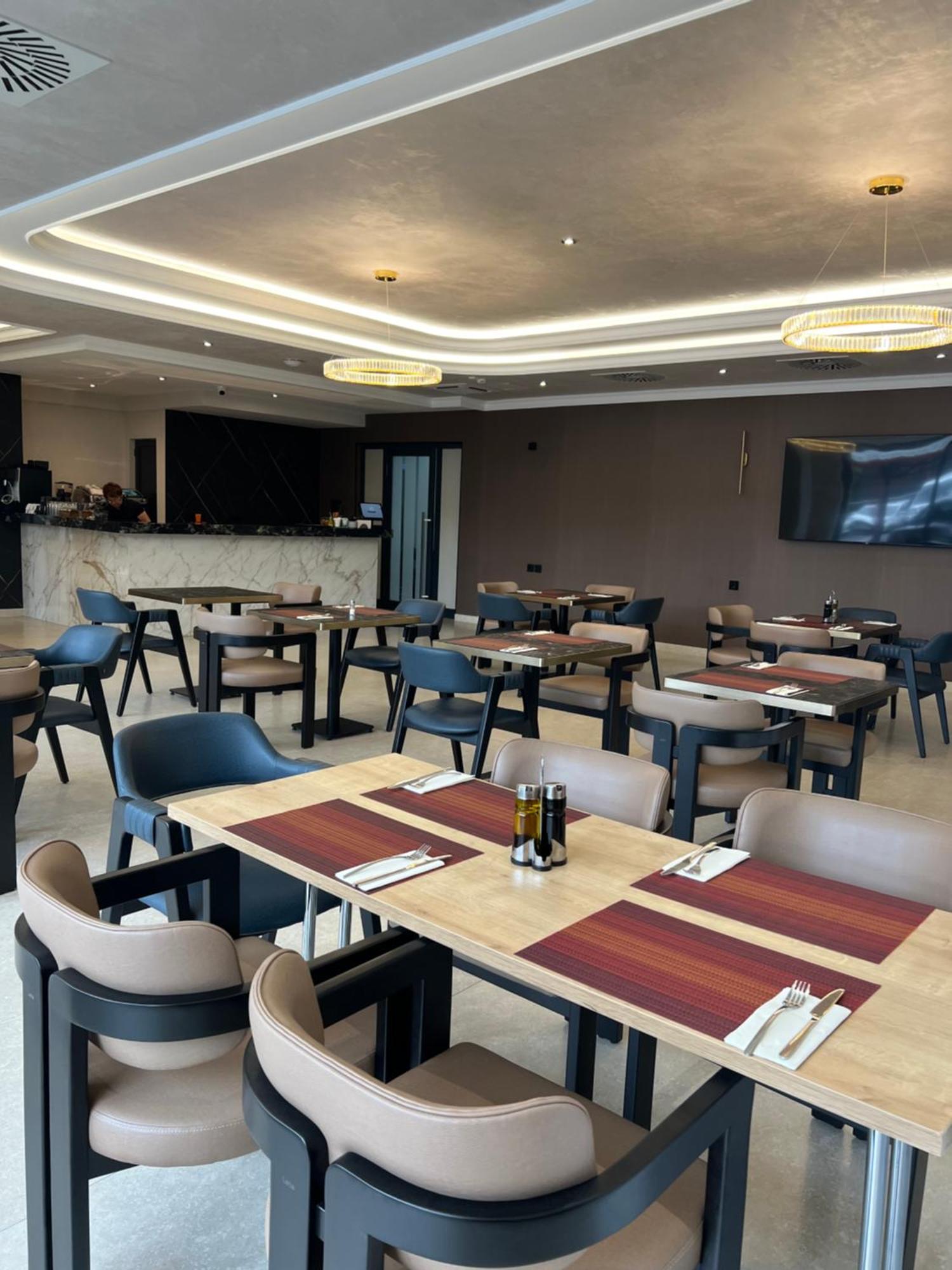 Nobel West Hotel 贝尔格莱德 外观 照片